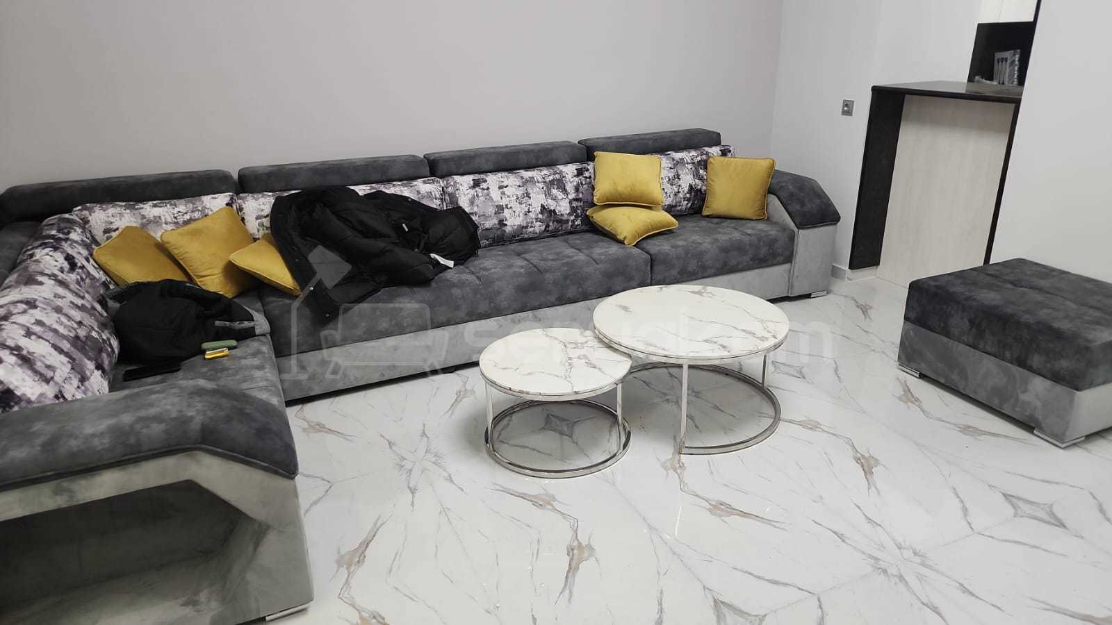 4 Սենյականոց Բնակարան Քարե Շենքում, 100քմ, 2/4 հարկ, Դիզայներական Վերանորոգված, Կահավորված