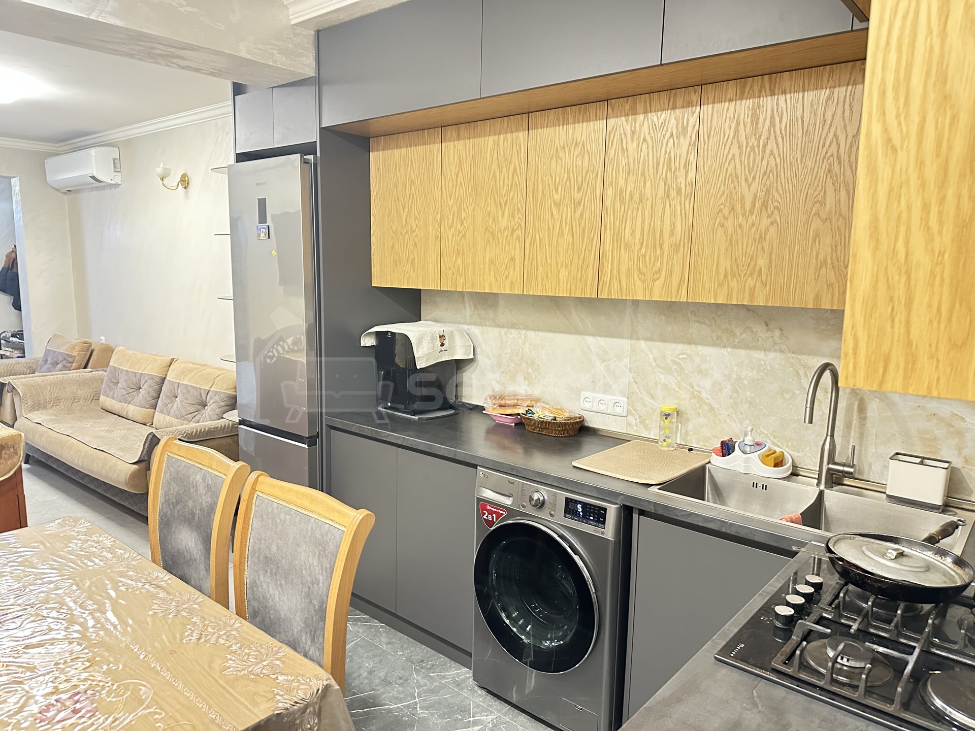 Քնելու Տեղ 2/5 հարկ