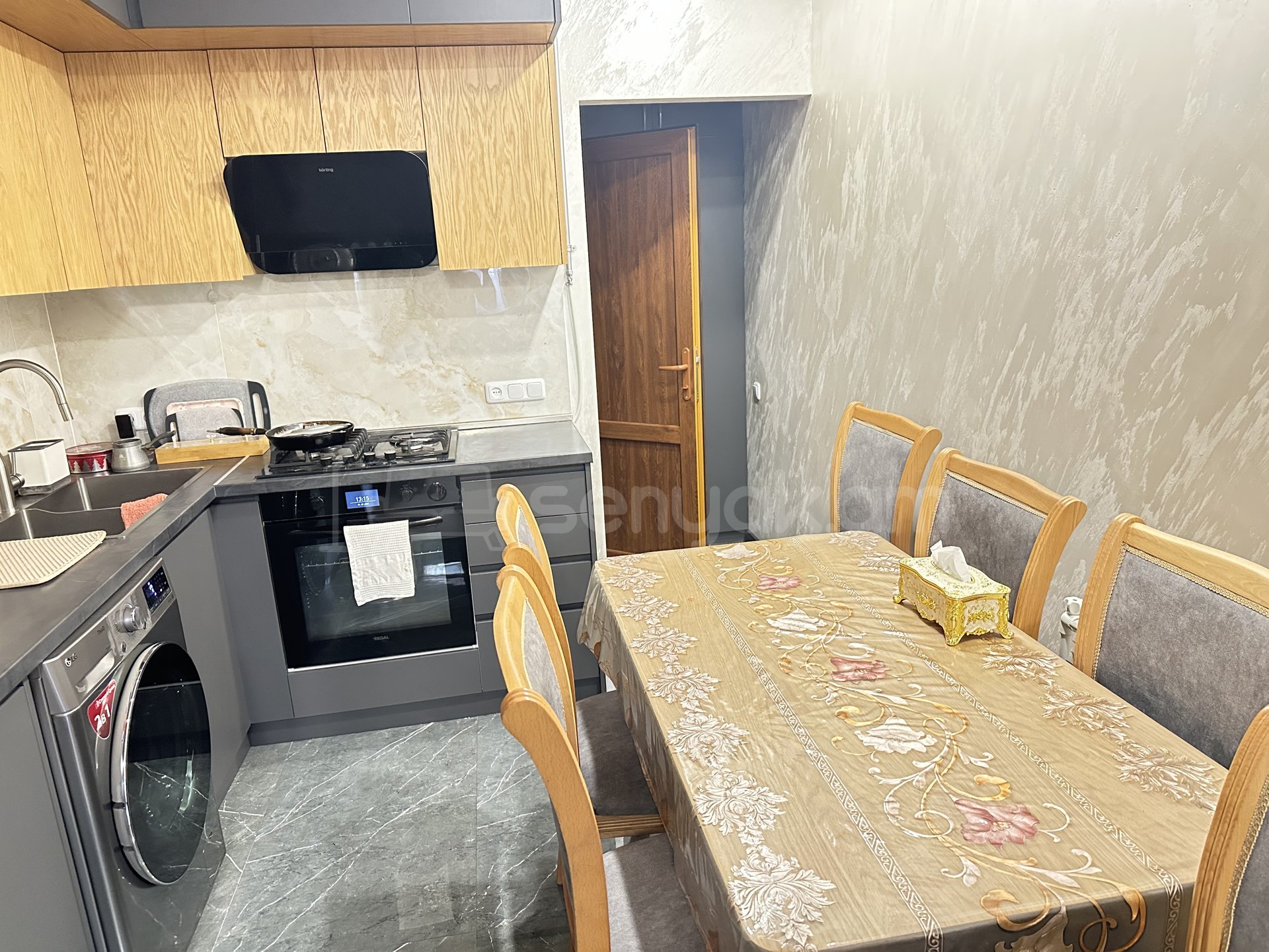 Քնելու Տեղ 2/5 հարկ