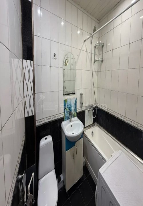 3 Սենյականոց Բնակարան Քարե Շենքում, 57քմ, 5/5 հարկ, Կոսմետիկ Վերանորոգված, Կահավորված, Արևկող