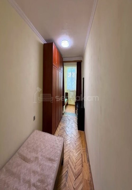 3 Սենյականոց Բնակարան Քարե Շենքում, 57քմ, 5/5 հարկ, Կոսմետիկ Վերանորոգված, Կահավորված, Արևկող