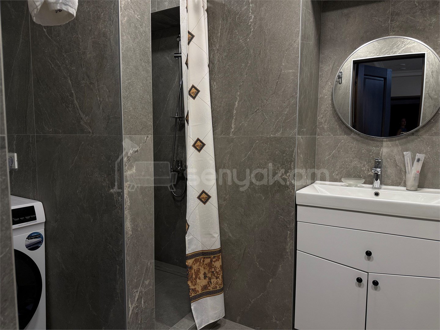 3 Սենյականոց Բնակարան, 73քմ, 2/9 հարկ, Կապիտալ Վերանորոգված