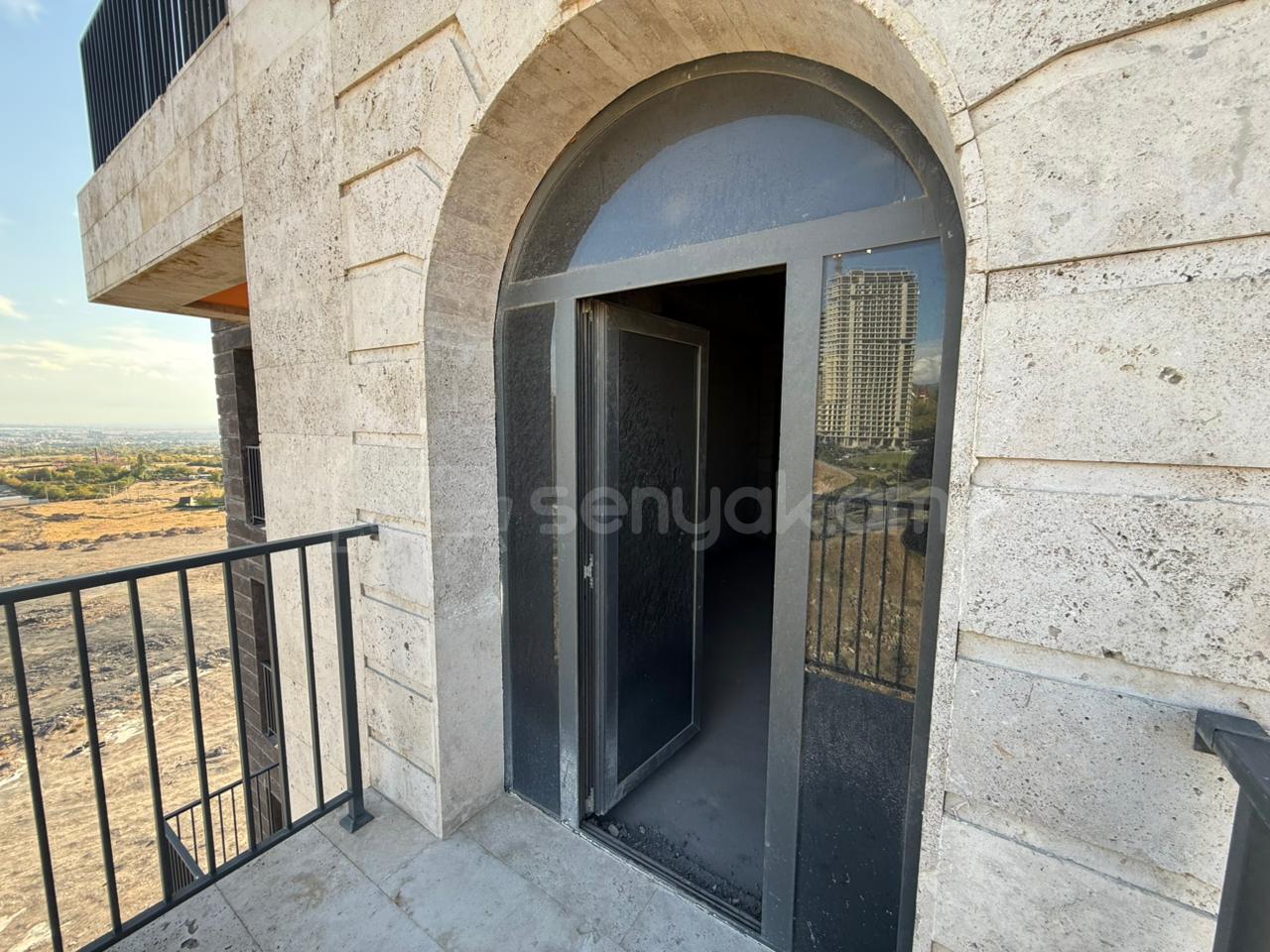 4 Սենյականոց Բնակարան Նորակառույցում, 106քմ, 7/16 հարկ, Զրոյական Վիճակում