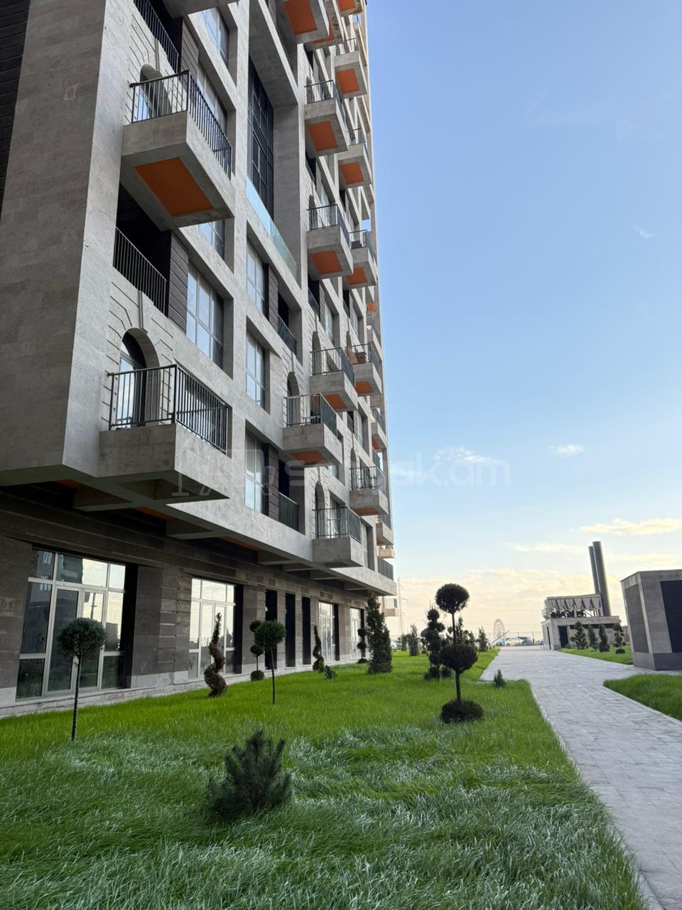 4 Սենյականոց Բնակարան Նորակառույցում, 106քմ, 7/16 հարկ, Զրոյական Վիճակում