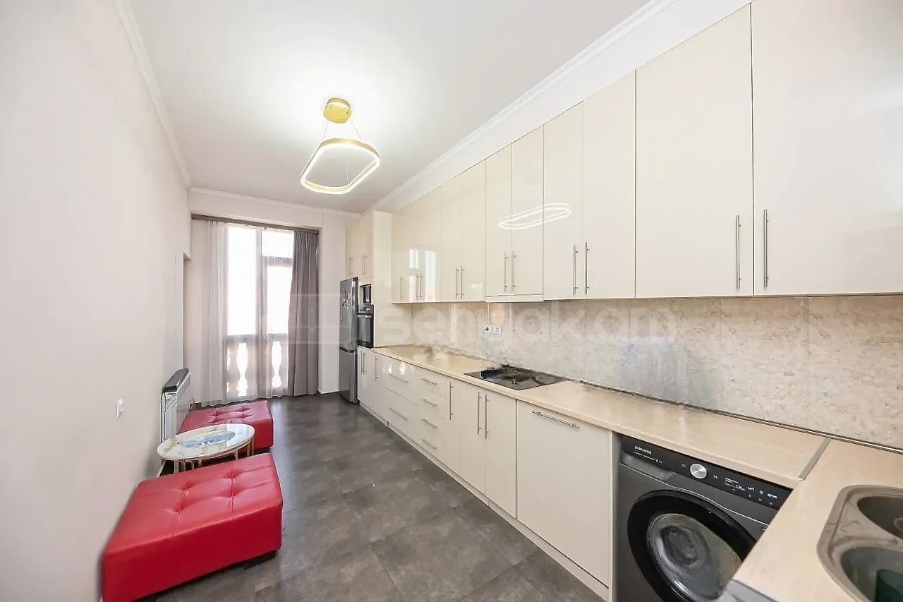 3 Սենյականոց Բնակարան Նորակառույցում, 93քմ, 10/11 հարկ, Կապիտալ Վերանորոգված