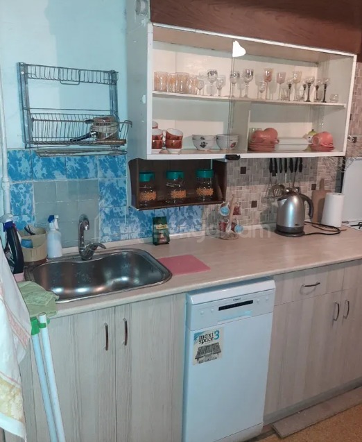 2 Սենյականոց Բնակարան Քարե Շենքում, 74քմ, 5/6 հարկ, Պետական Վիճակում