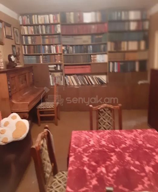 2 Սենյականոց Բնակարան Քարե Շենքում, 74քմ, 5/6 հարկ, Պետական Վիճակում