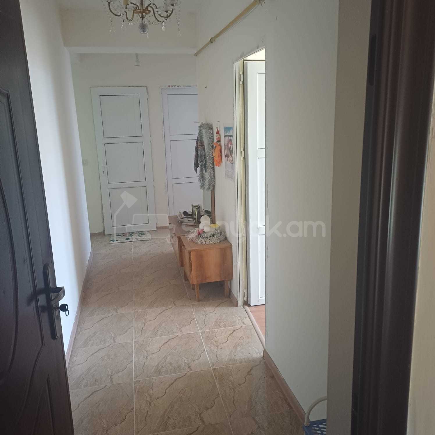 2 Սենյականոց Բնակարան Նորակառույց Քարե Շենքում, 51քմ, 4/4 հարկ, Պետական Վիճակում