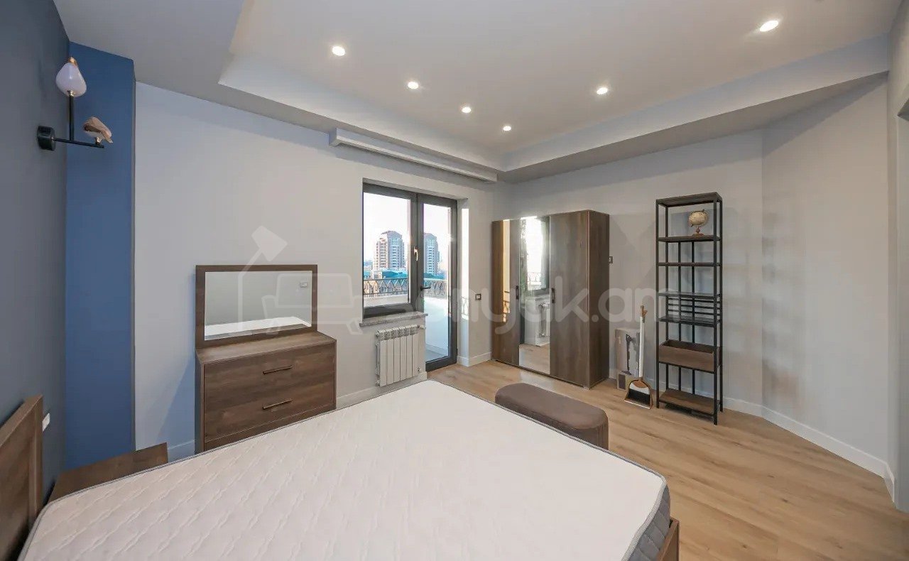 2 Սենյականոց Բնակարան Նորակառույցում, 76քմ, 10/15 հարկ, Դիզայներական Վերանորոգված