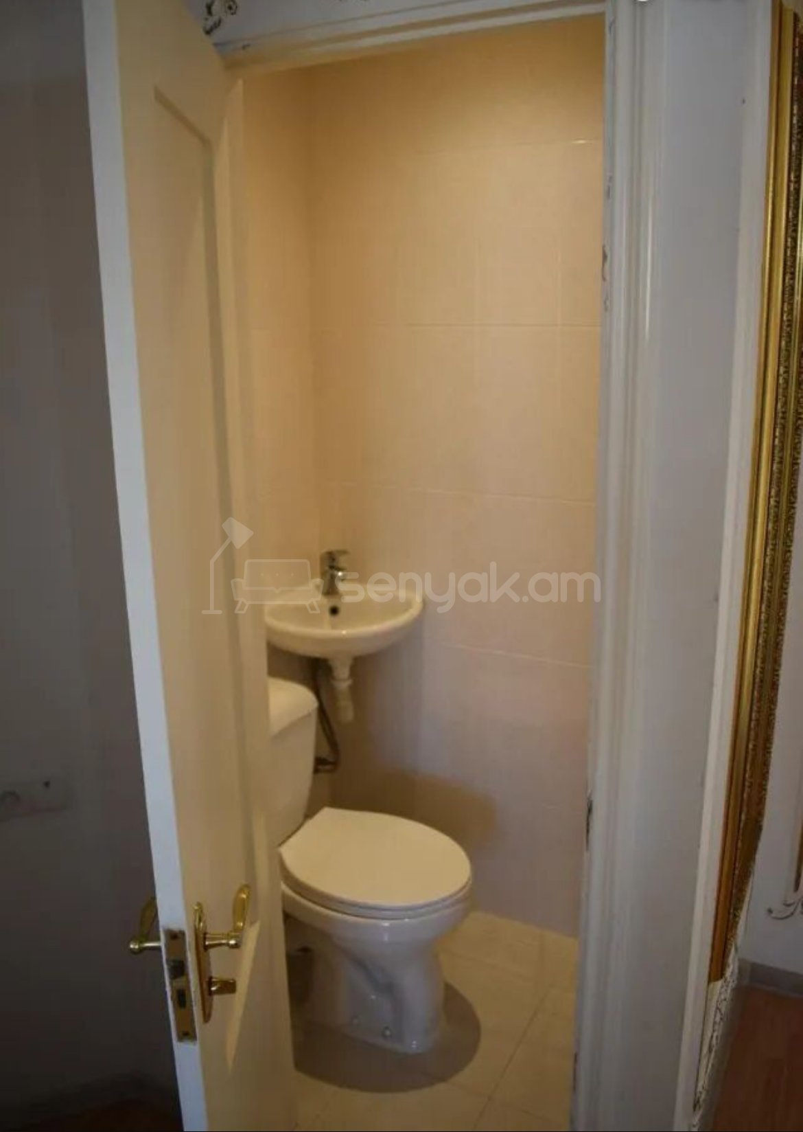 3 Սենյականոց Բնակարան, 74քմ, 6/9 հարկ, Կապիտալ Վերանորոգված