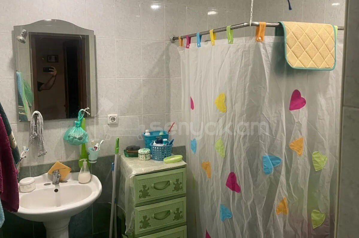 1 Սենյականոց Բնակարան, 46քմ, 3/9 հարկ, Կապիտալ Վերանորոգված