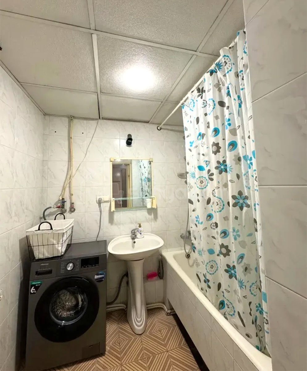 3 Սենյականոց Բնակարան, 83քմ, 6/9 հարկ, Նորմալ Վիճակում