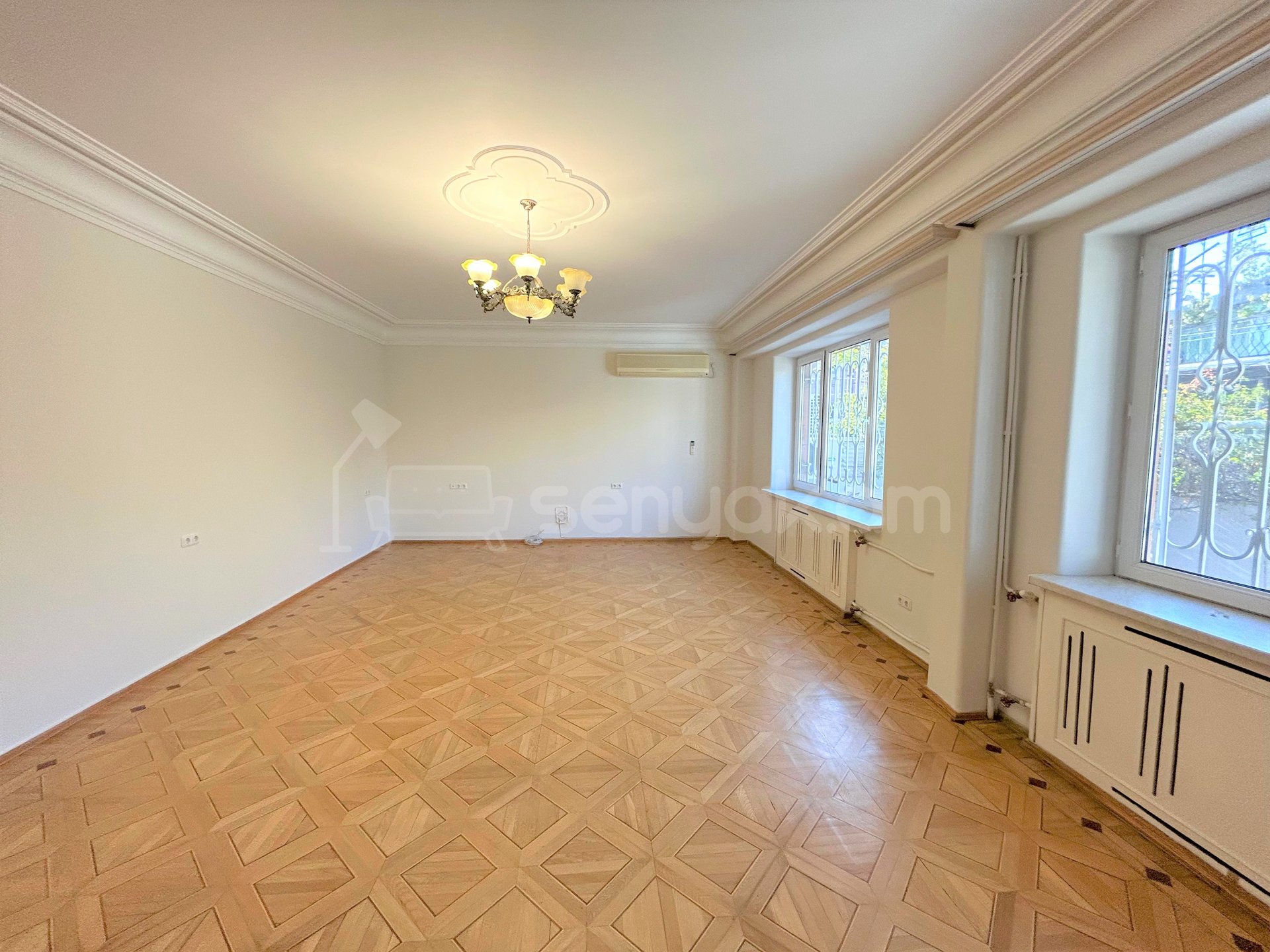 6 Սենյականոց Սեփական Տուն, 500քմ, Կապիտալ Վերանորոգված, Ավտոտնակով