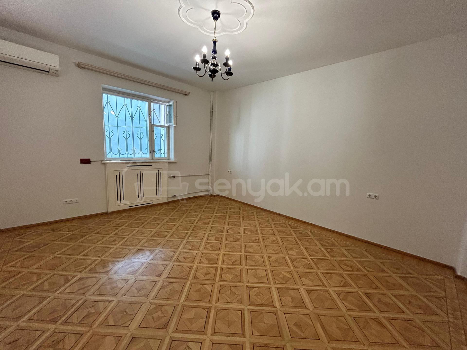 6 Սենյականոց Սեփական Տուն, 500քմ, Կապիտալ Վերանորոգված, Ավտոտնակով