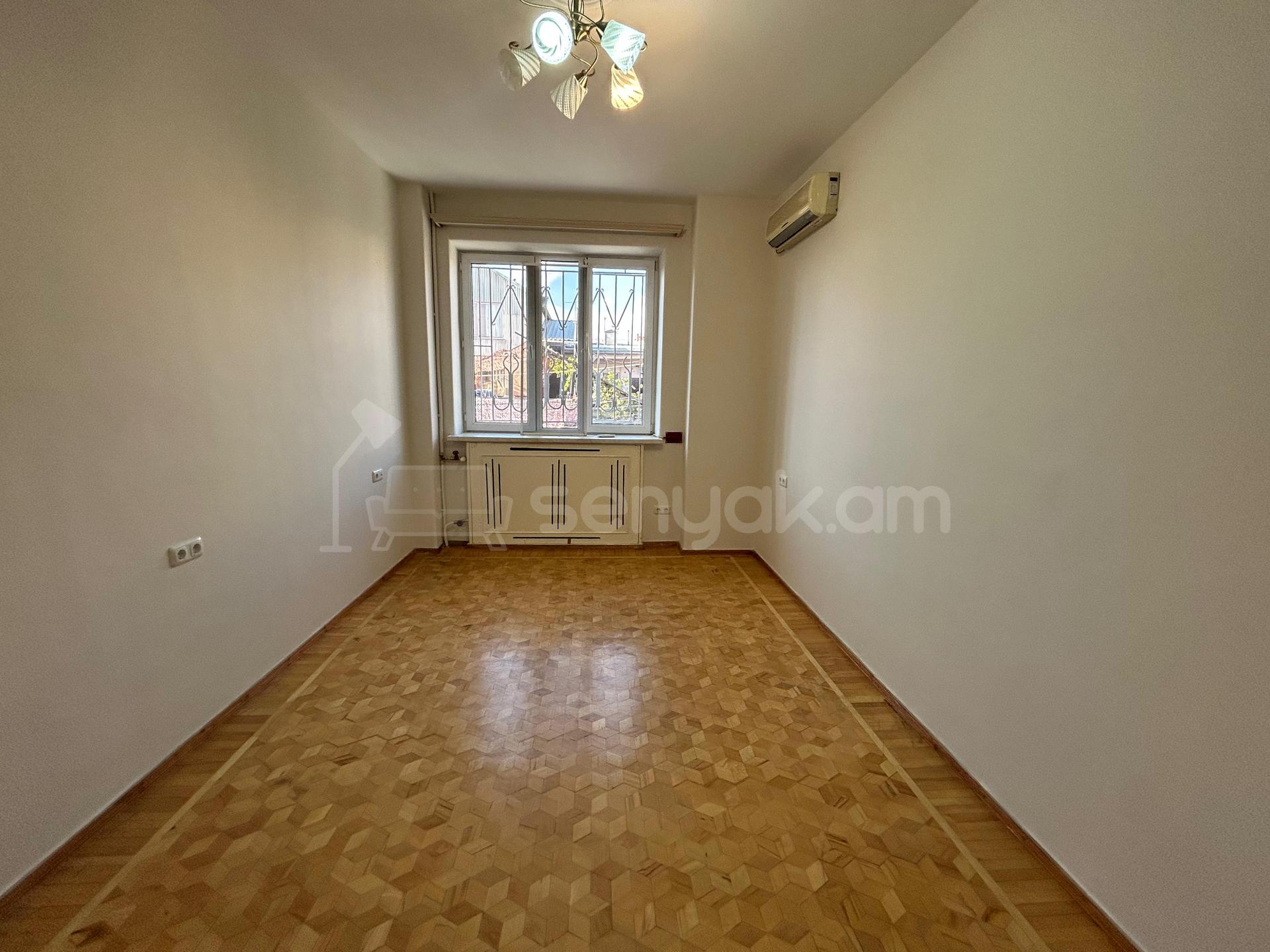 6 Սենյականոց Սեփական Տուն, 500քմ, Կապիտալ Վերանորոգված, Ավտոտնակով