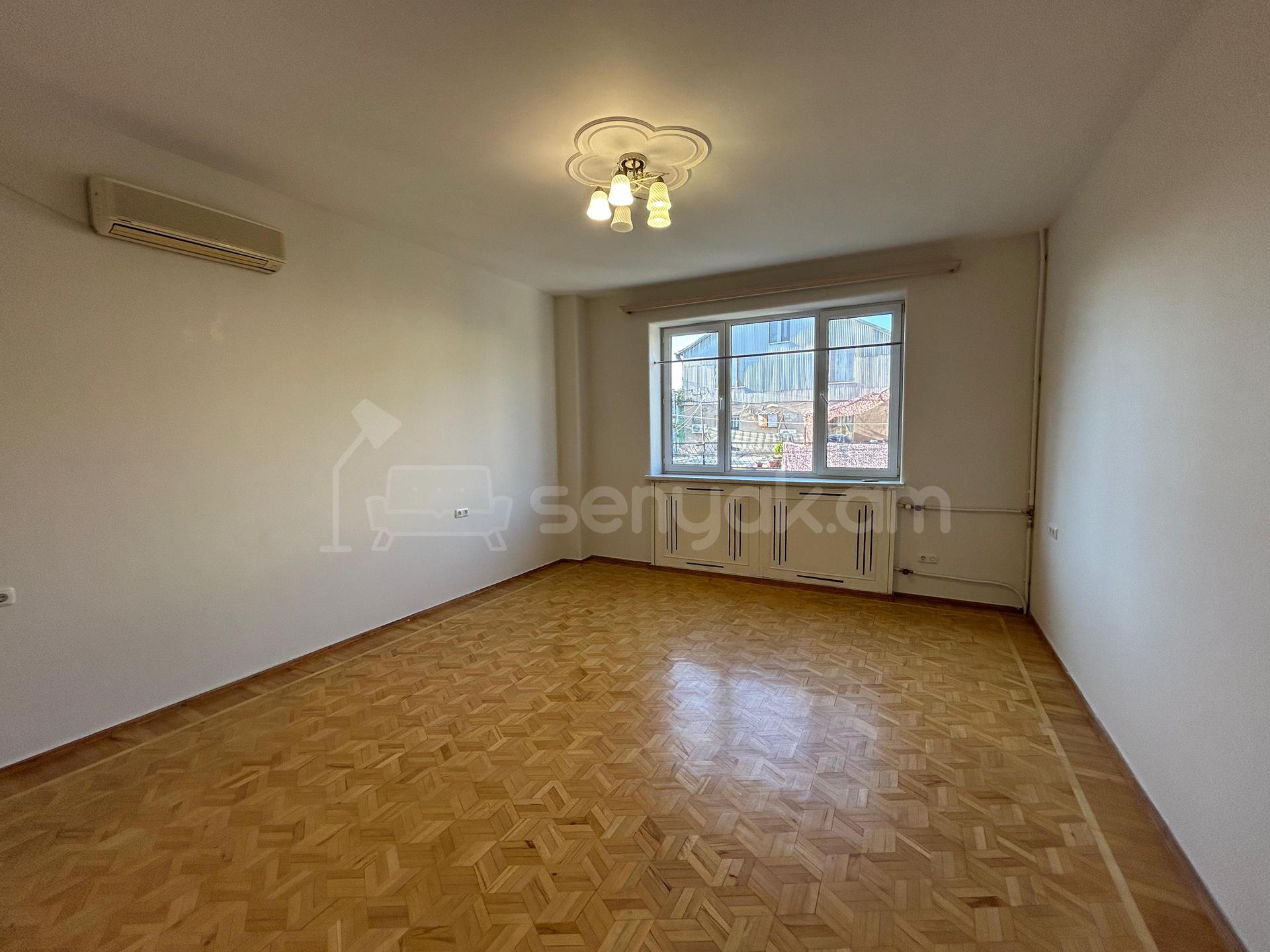 6 Սենյականոց Սեփական Տուն, 500քմ, Կապիտալ Վերանորոգված, Ավտոտնակով