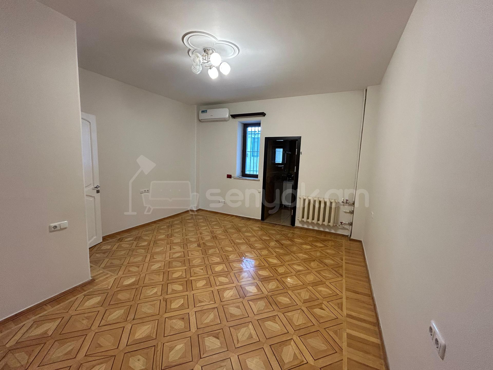 6 Սենյականոց Սեփական Տուն, 500քմ, Կապիտալ Վերանորոգված, Ավտոտնակով