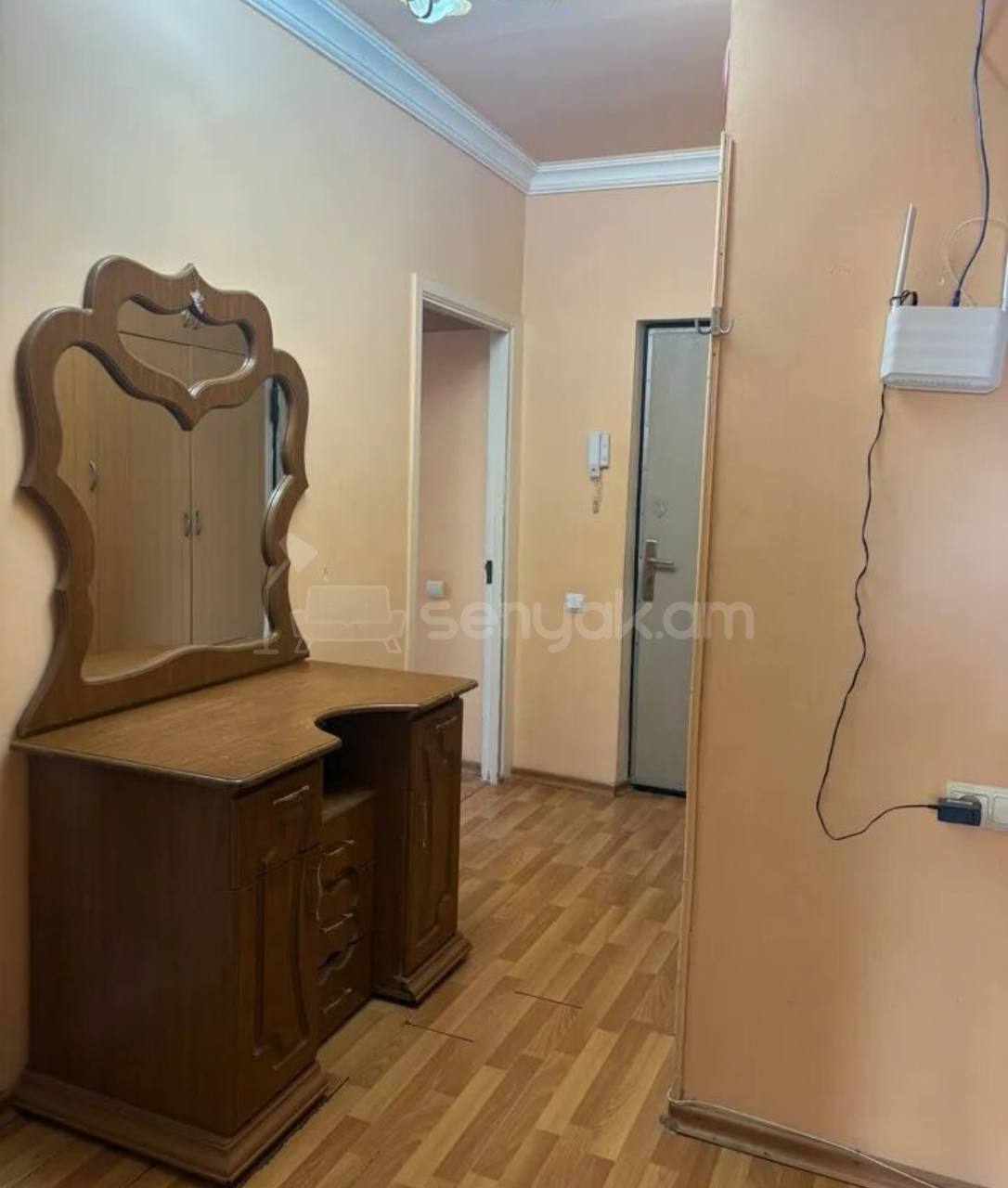 3 Սենյականոց Բնակարան Քարե Շենքում, 78քմ, 2/9 հարկ, Կապիտալ Վերանորոգված