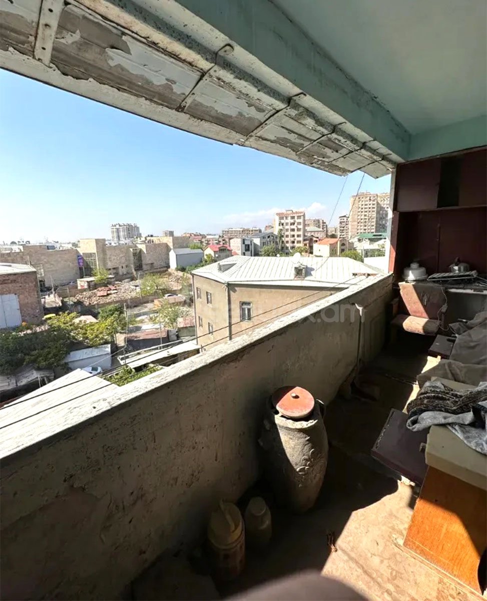 3 Սենյականոց Բնակարան, 72քմ, 6/9 հարկ, Պետական Վիճակում