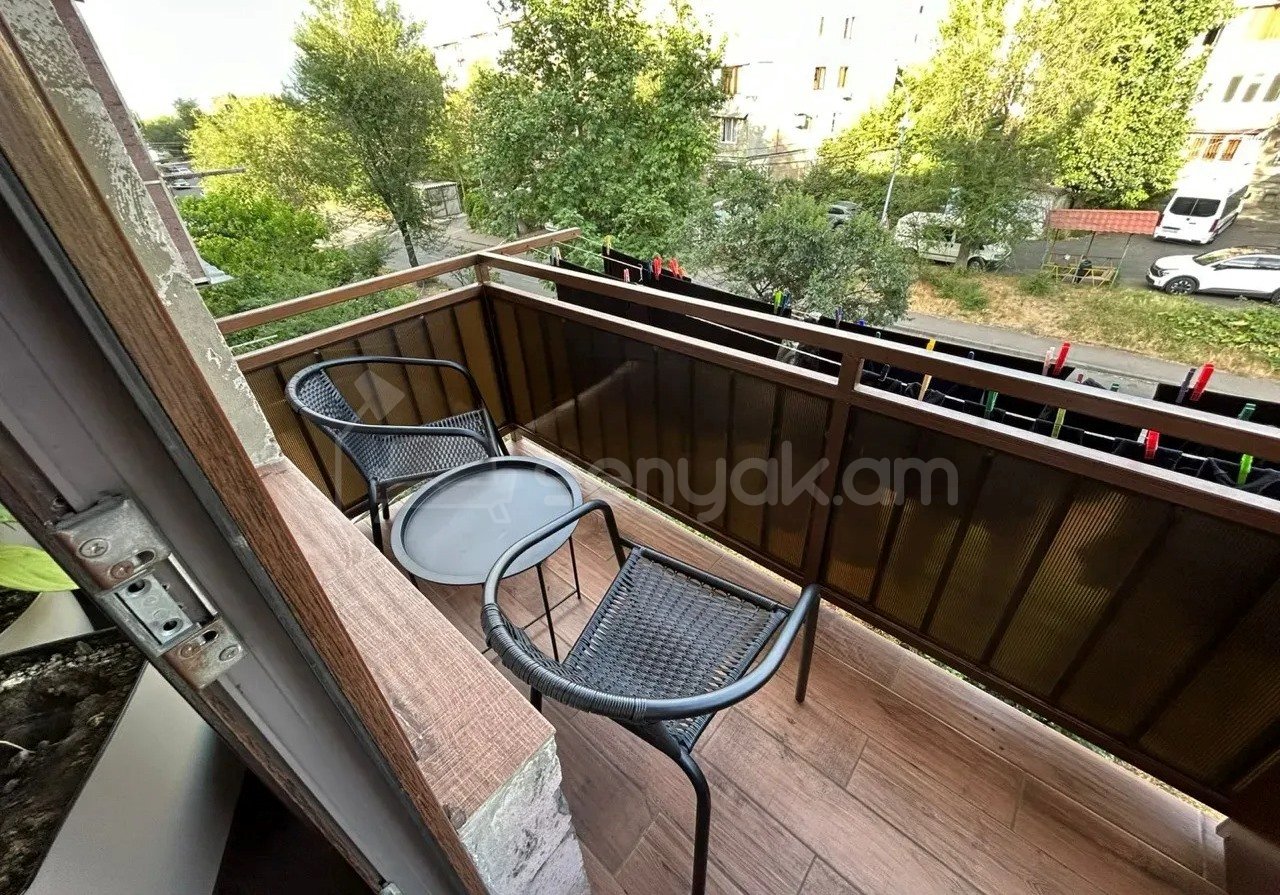 2 Սենյականոց Բնակարան Քարե Շենքում, 56քմ, 4/5 հարկ, Կապիտալ Վերանորոգված