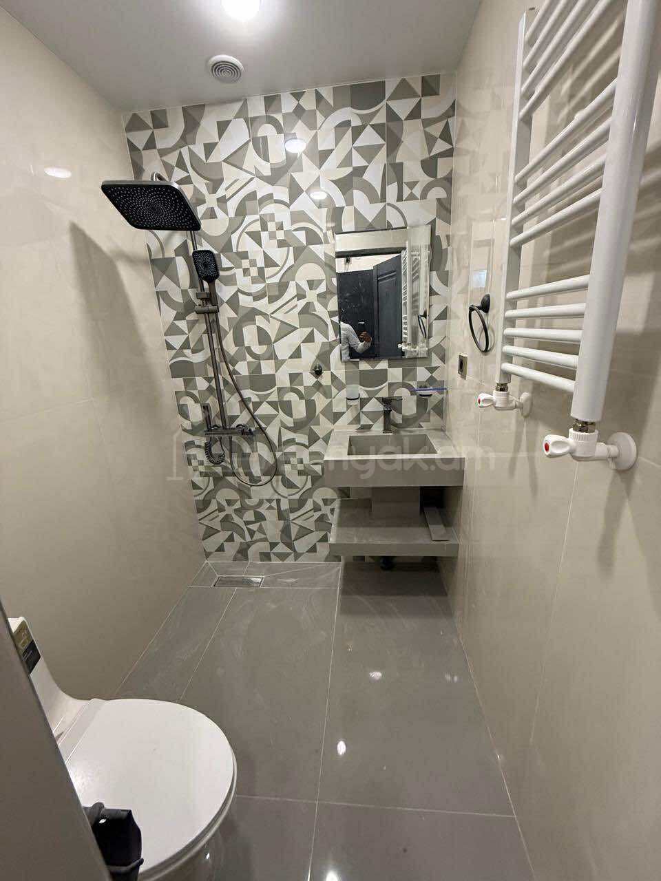 2 Սենյականոց Բնակարան, 41քմ, 2/9 հարկ, Կապիտալ Վերանորոգված