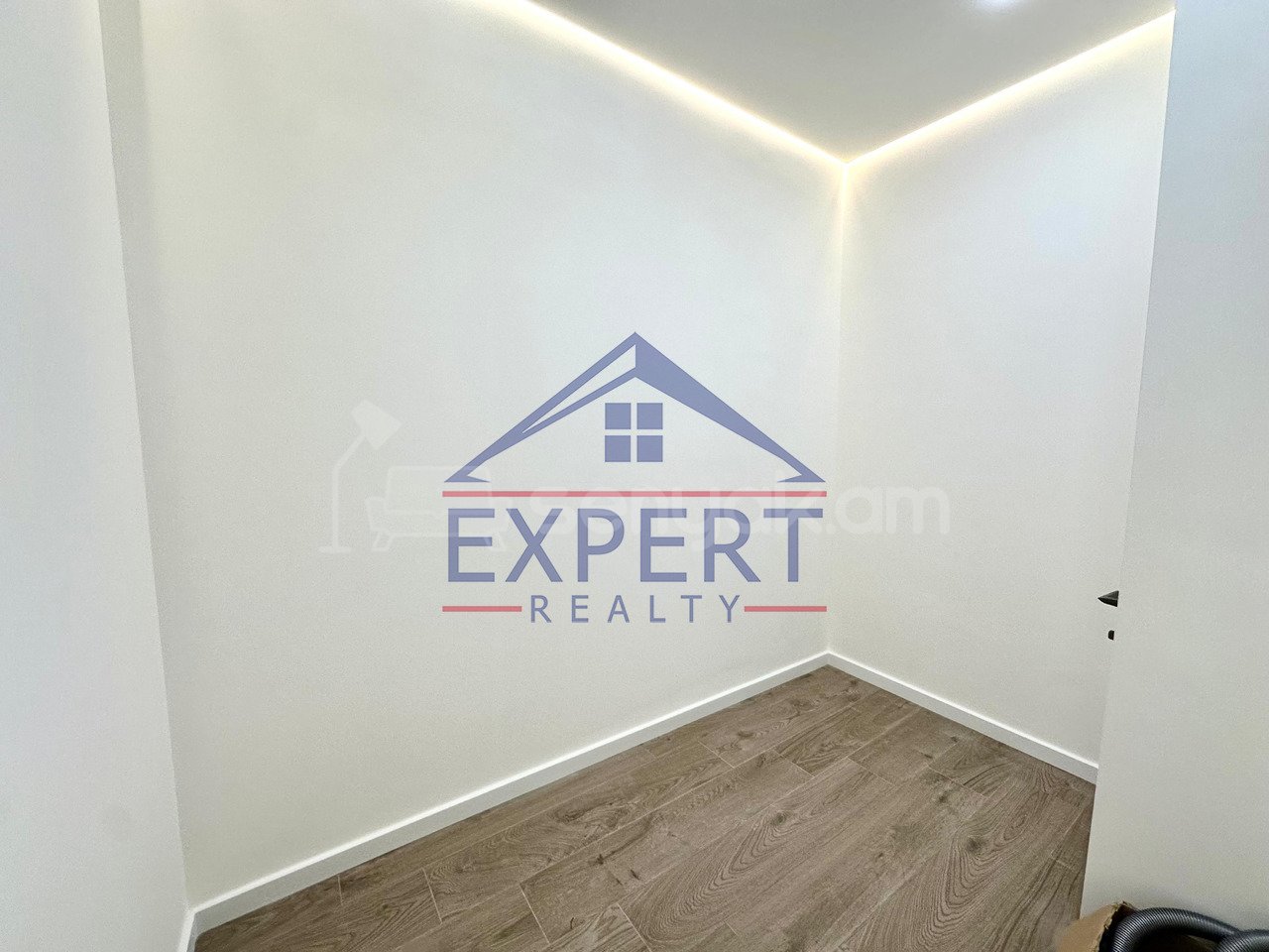 3 Սենյականոց Բնակարան Նորակառույցում, 75քմ, 18/18 հարկ, Կապիտալ Վերանորոգված