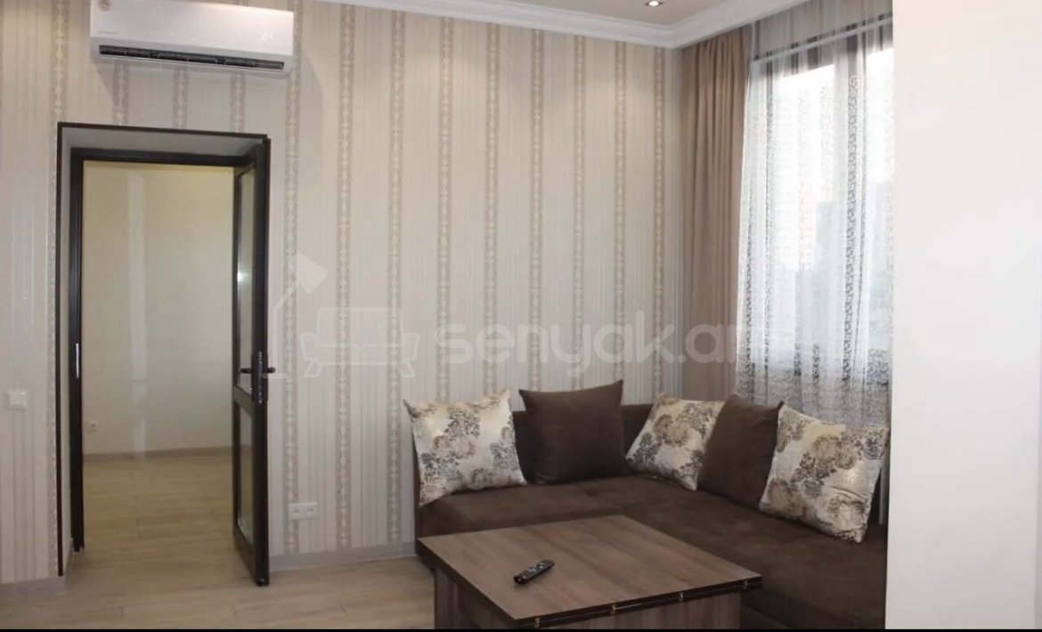 3 Սենյականոց Բնակարան Քարե Շենքում, 65քմ, 3/4 հարկ, Դիզայներական Վերանորոգված, Կահավորված, Արևկող