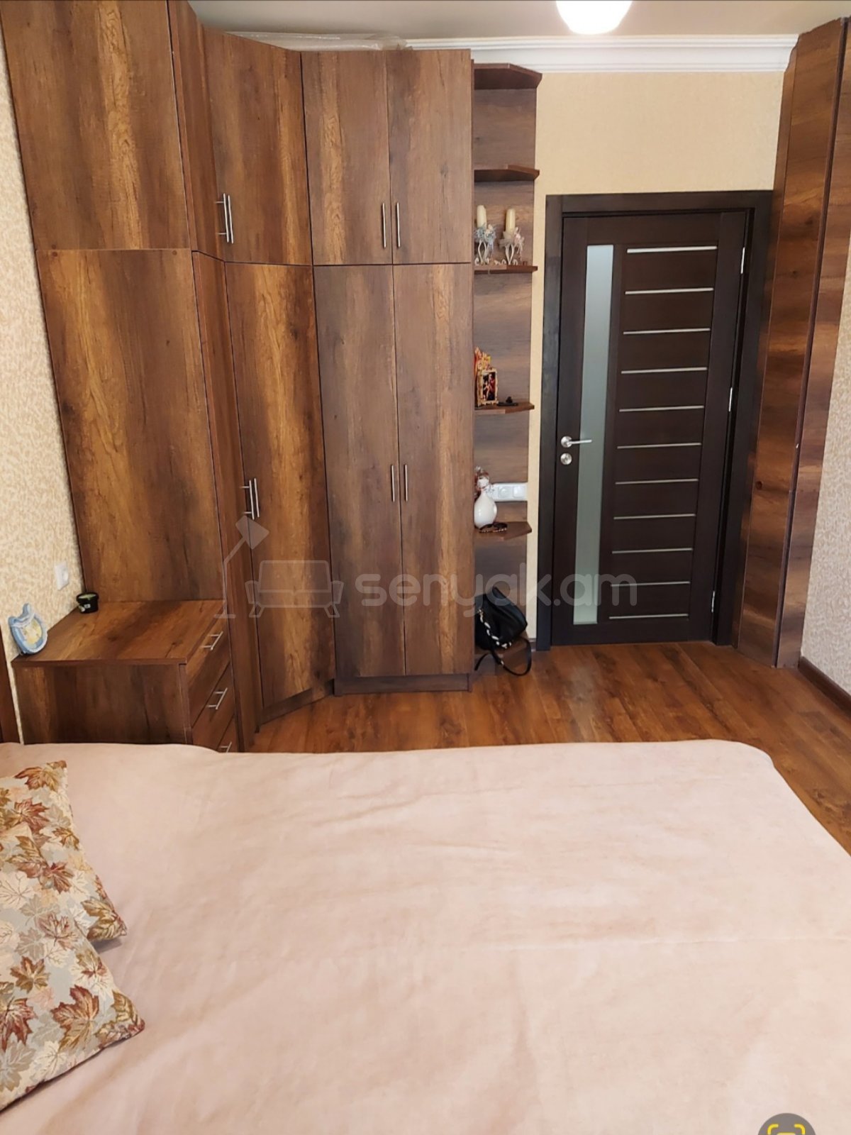 3 Սենյականոց Բնակարան, 80քմ, 3/9 հարկ, Կապիտալ Վերանորոգված, Կահավորված, Արևկող