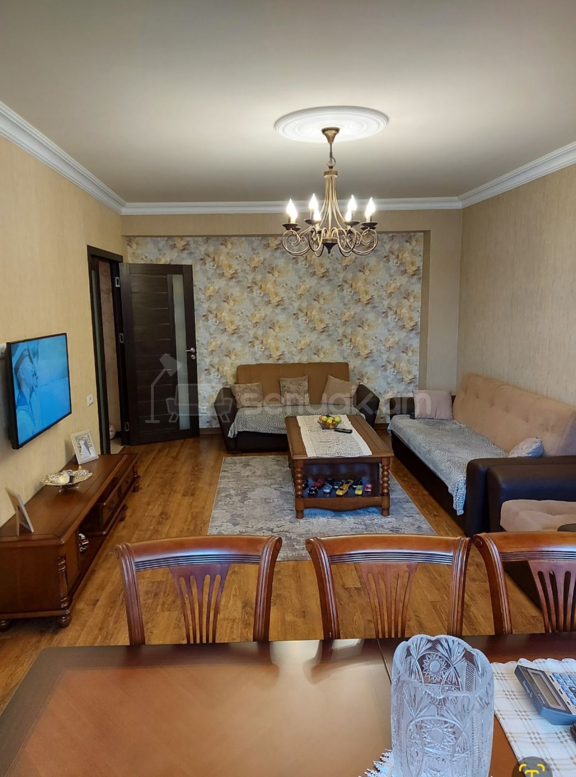 3 Սենյականոց Բնակարան, 80քմ, 3/9 հարկ, Կապիտալ Վերանորոգված, Կահավորված, Արևկող