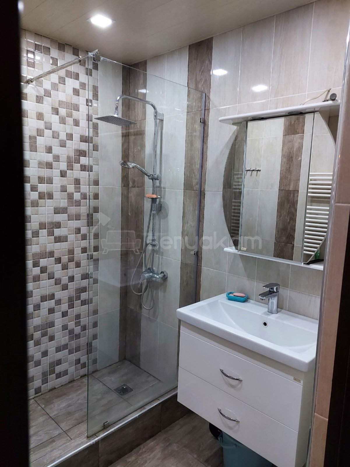 3 Սենյականոց Բնակարան, 80քմ, 3/9 հարկ, Կապիտալ Վերանորոգված, Կահավորված, Արևկող