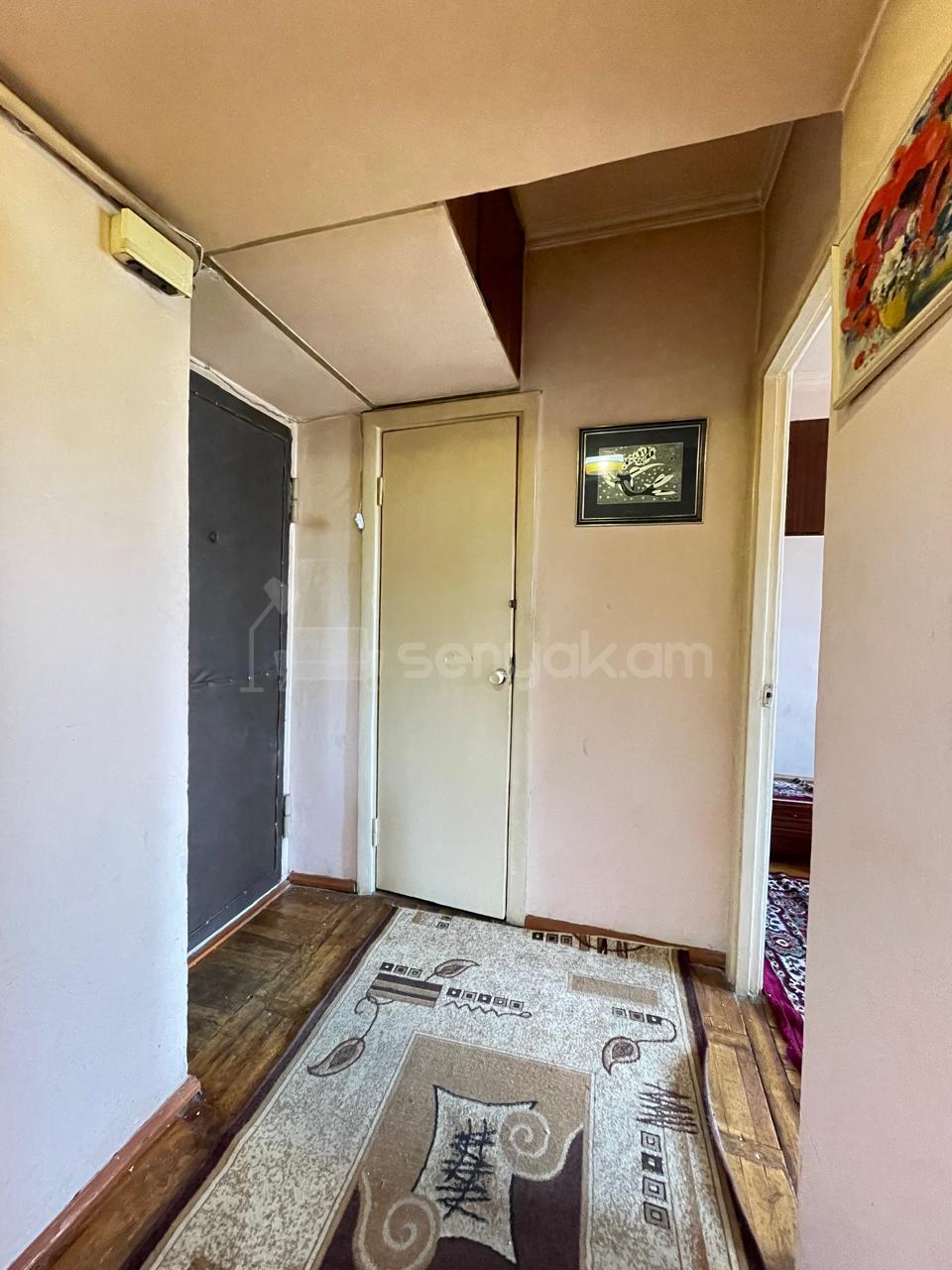 3 Սենյականոց Բնակարան Քարե Շենքում, 65քմ, 5/5 հարկ, Կոսմետիկ Վերանորոգված