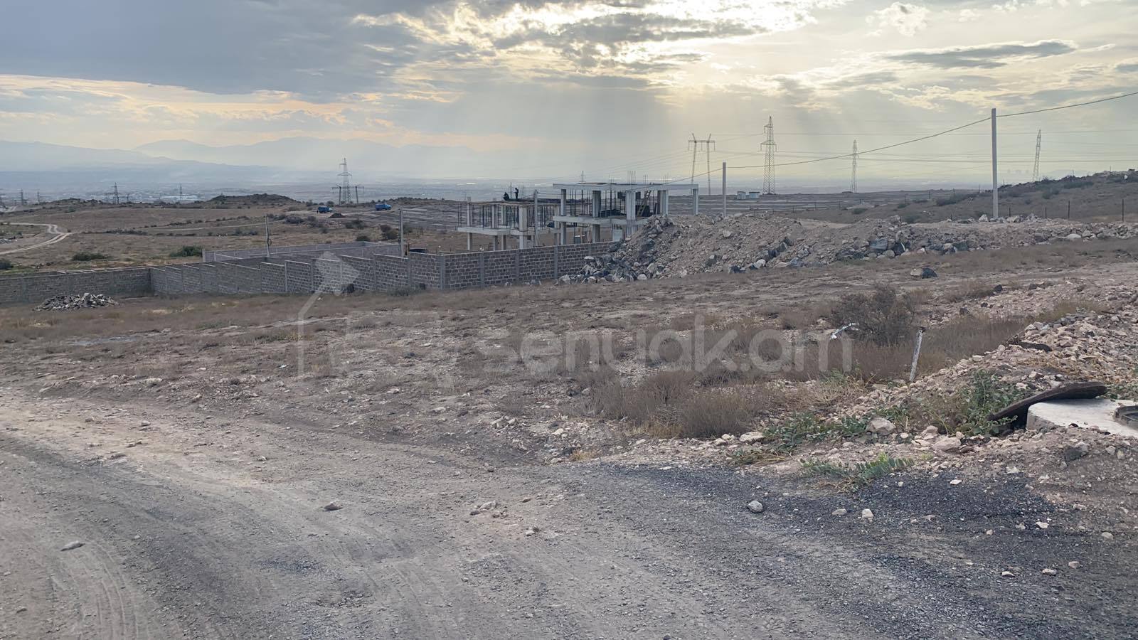 Հողամաս, 1000քմ, Էլեկտրականությամբ