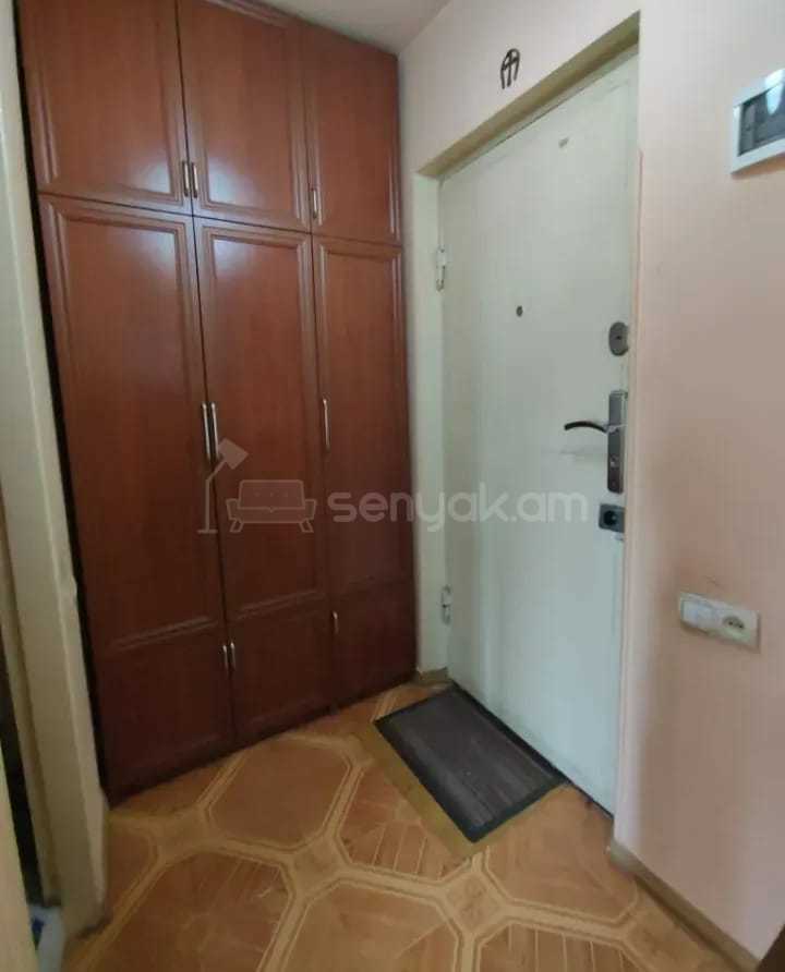 1 Սենյականոց Բնակարան, 32քմ, 3/4 հարկ, Կոսմետիկ Վերանորոգված