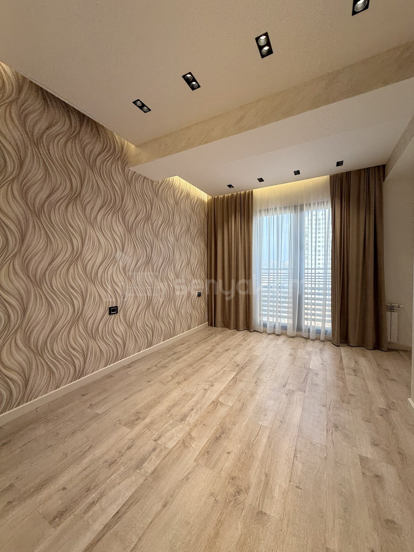 3 Սենյականոց Բնակարան Նորակառույցում, 115քմ, 10/18 հարկ, Դիզայներական Վերանորոգված