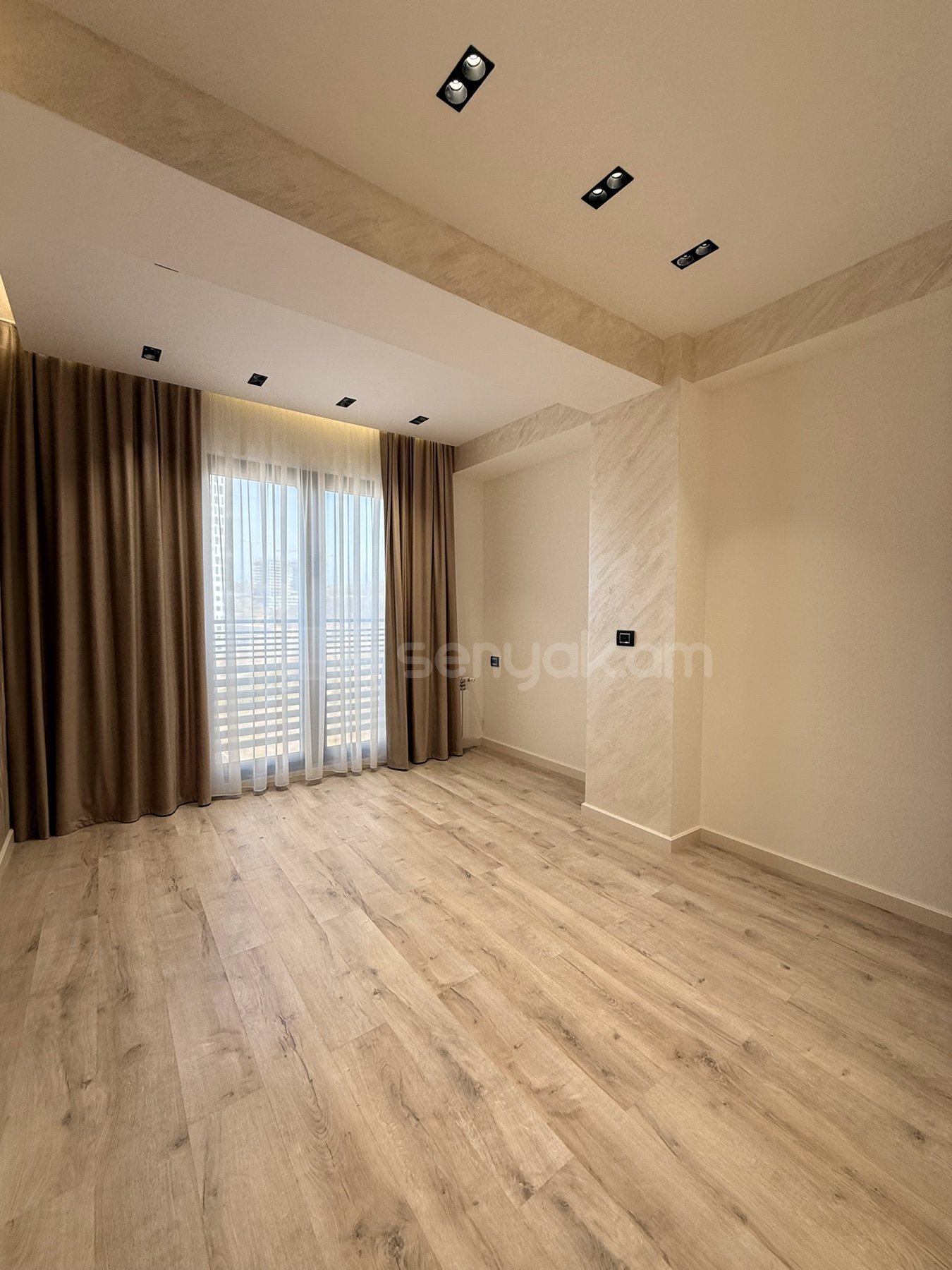 3 Սենյականոց Բնակարան Նորակառույցում, 115քմ, 10/18 հարկ, Դիզայներական Վերանորոգված