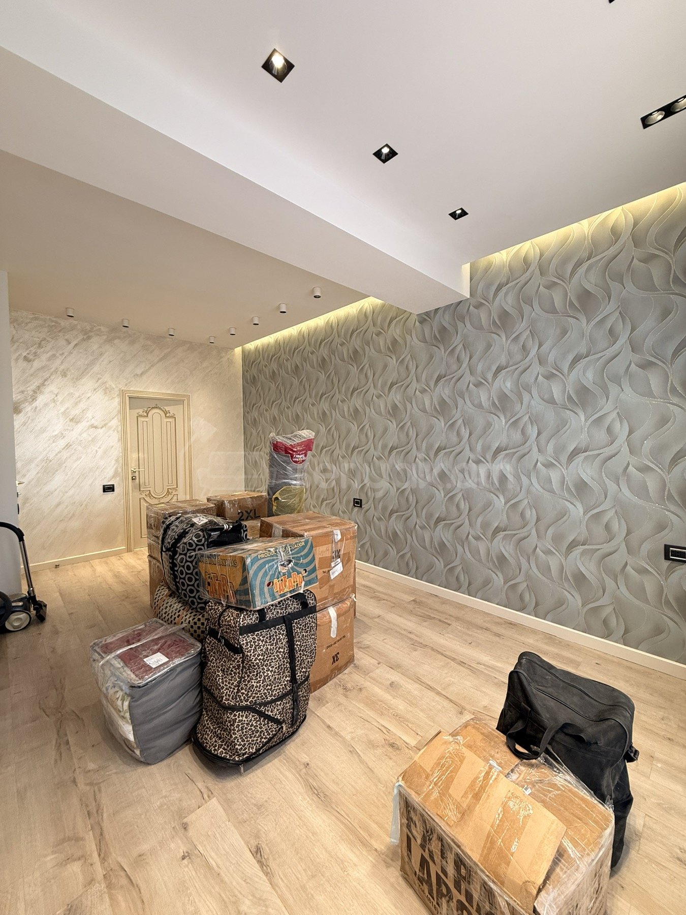 3 Սենյականոց Բնակարան Նորակառույցում, 115քմ, 10/18 հարկ, Դիզայներական Վերանորոգված