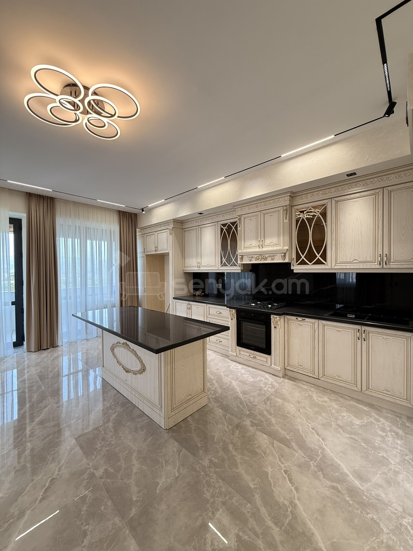 3 Սենյականոց Բնակարան Նորակառույցում, 115քմ, 10/18 հարկ, Դիզայներական Վերանորոգված