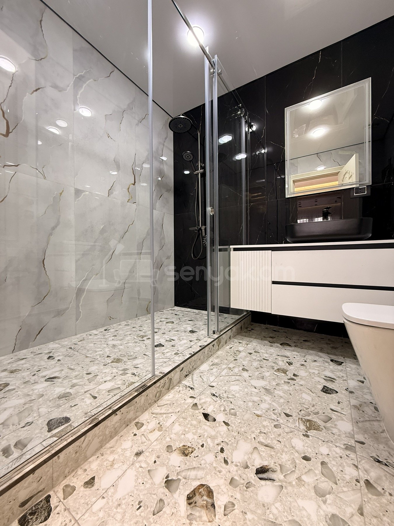 3 Սենյականոց Բնակարան Նորակառույցում, 115քմ, 10/18 հարկ, Դիզայներական Վերանորոգված