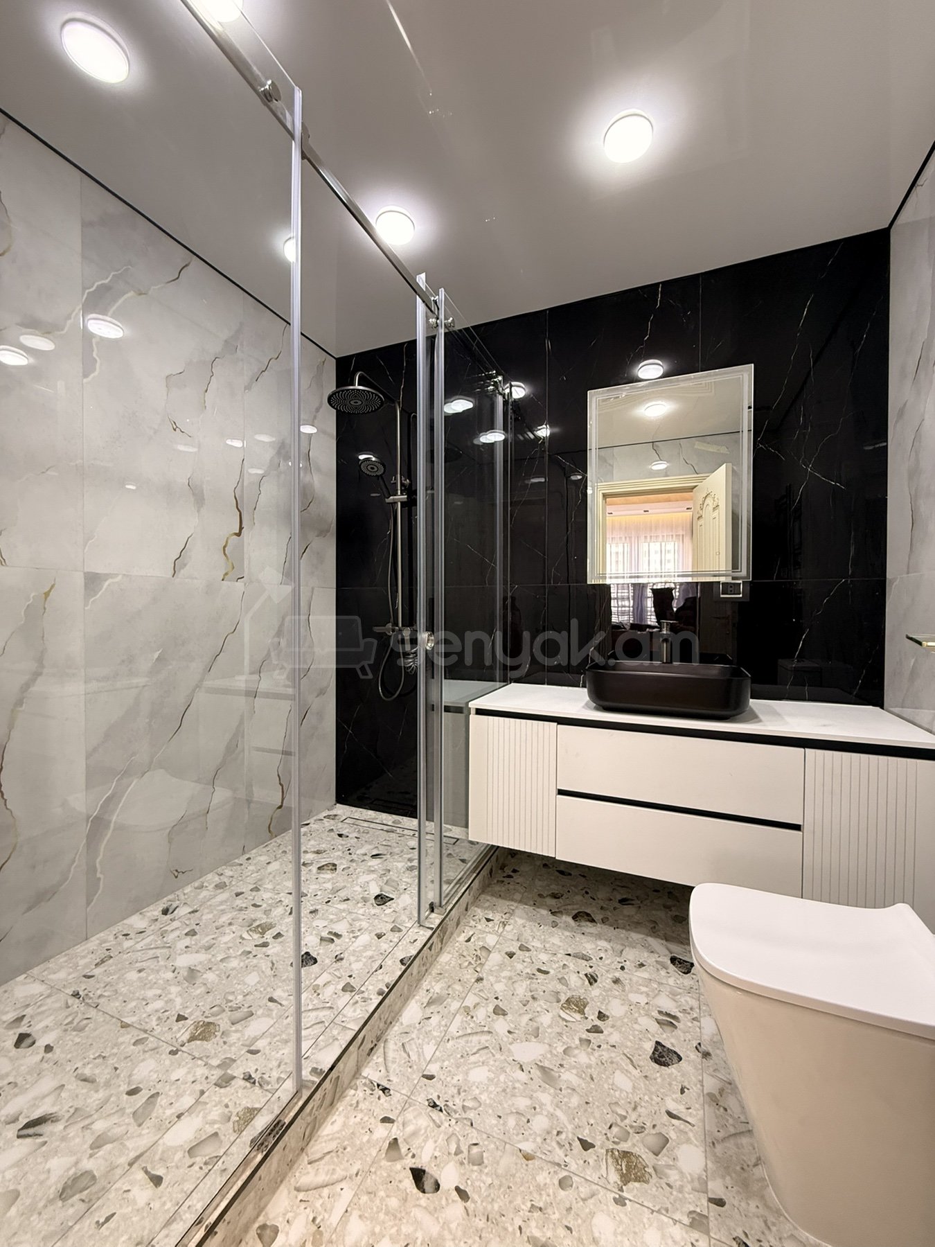 3 Սենյականոց Բնակարան Նորակառույցում, 115քմ, 10/18 հարկ, Դիզայներական Վերանորոգված