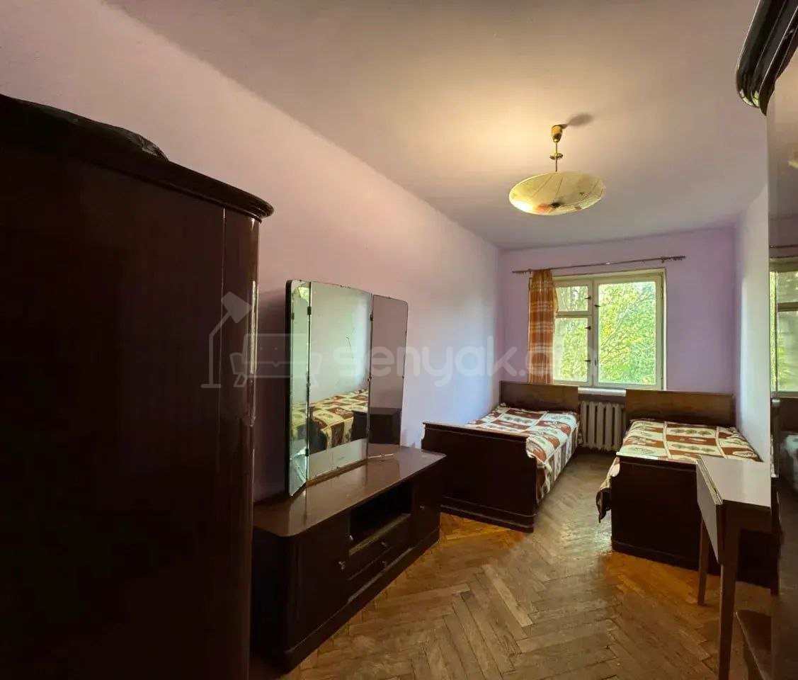 2 Սենյականոց Բնակարան Քարե Շենքում, 65քմ, 4/5 հարկ, Կապիտալ Վերանորոգված, Կահավորված