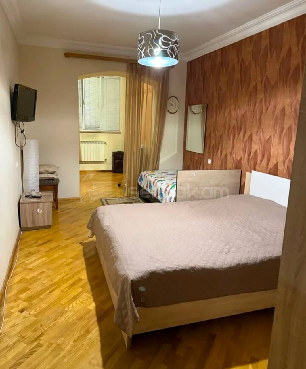 3 Սենյականոց Բնակարան Քարե Շենքում, 77քմ, 1/5 հարկ, Կապիտալ Վերանորոգված