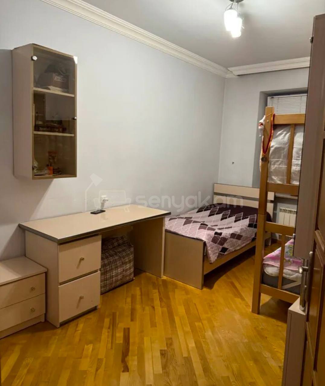 3 Սենյականոց Բնակարան Քարե Շենքում, 77քմ, 1/5 հարկ, Կապիտալ Վերանորոգված