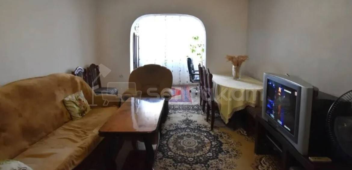 3 Սենյականոց Բնակարան, 78քմ, 9/9 հարկ, Պետական Վիճակում