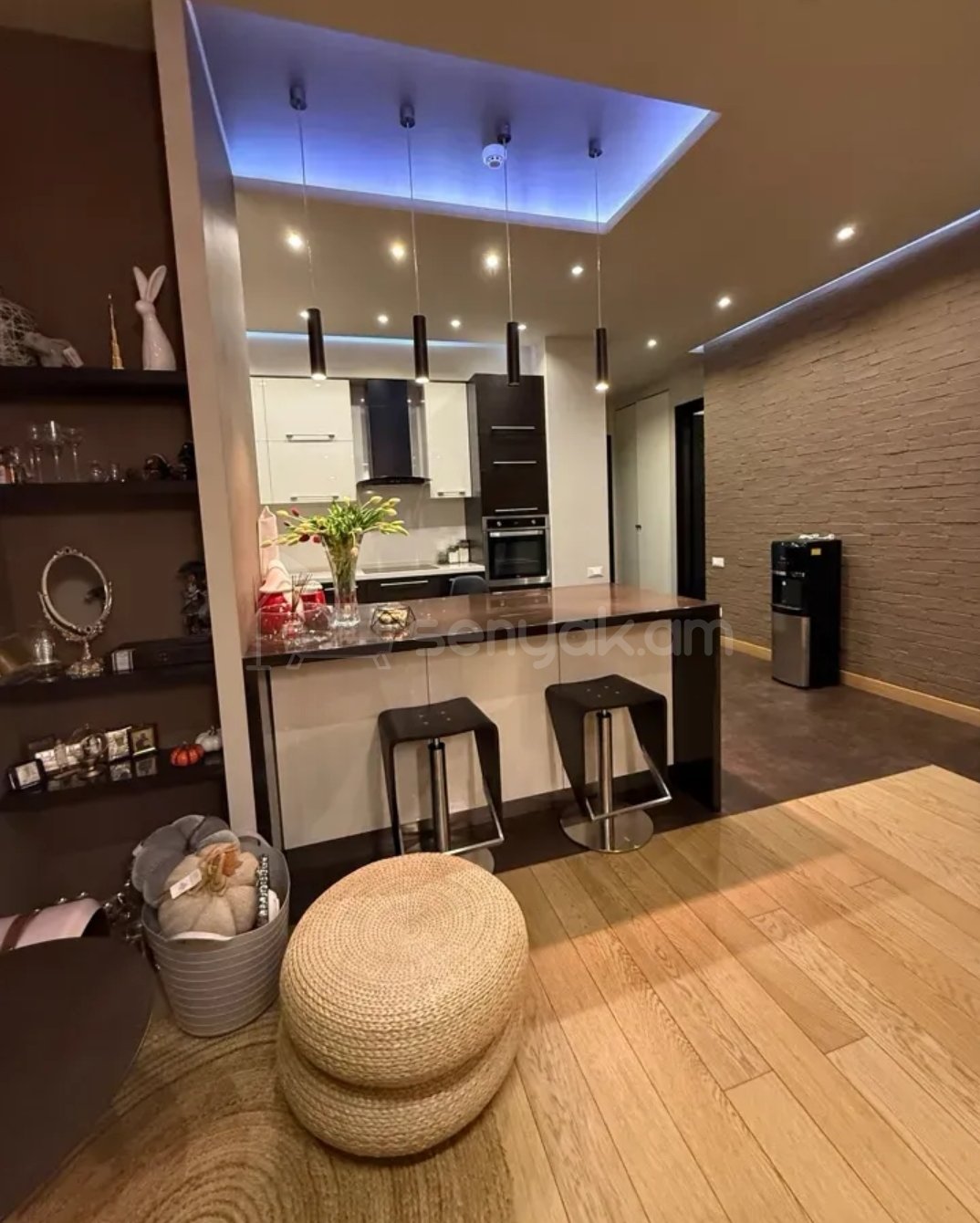 2 Սենյականոց Բնակարան Նորակառույցում, 76քմ, 12/16 հարկ, Դիզայներական Վերանորոգված