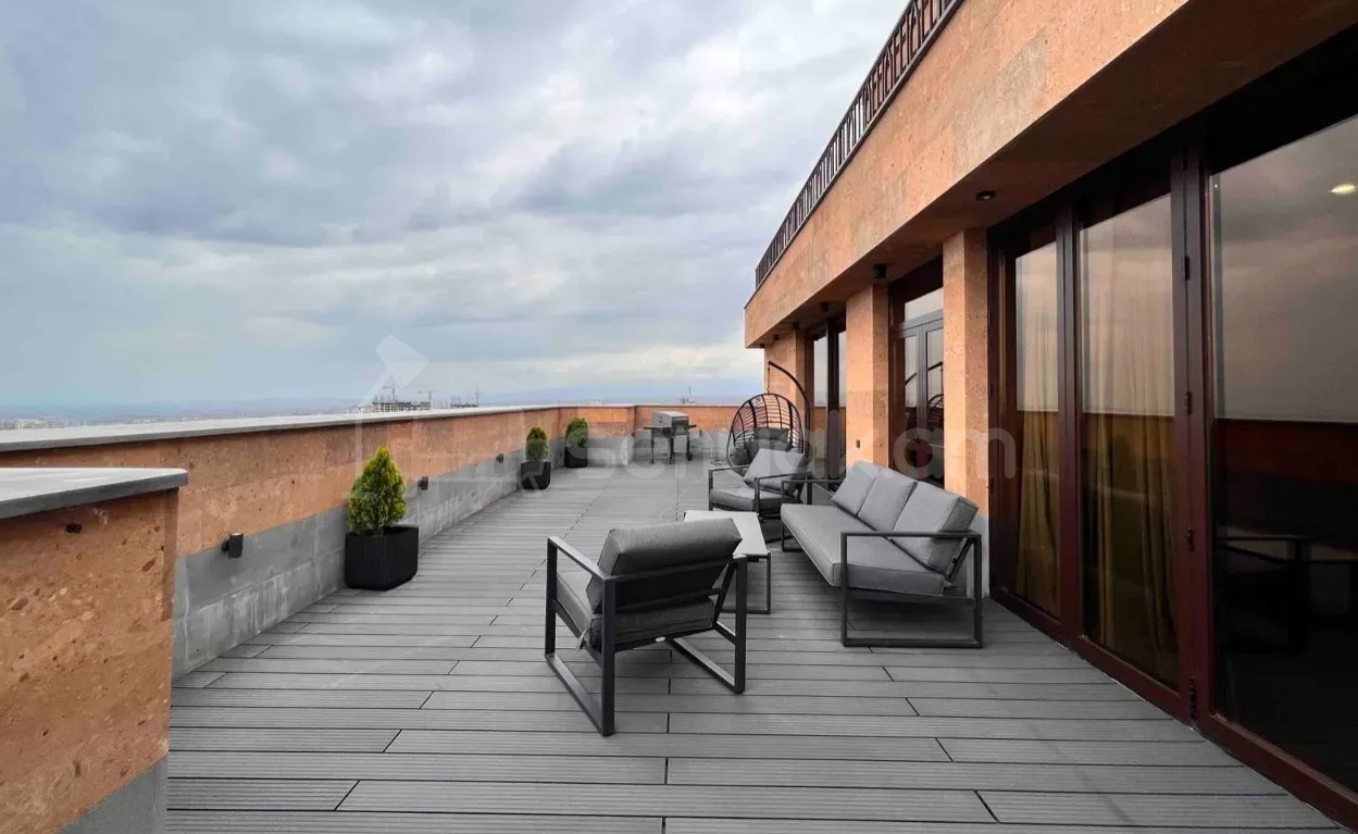 4 Սենյականոց Բնակարան, 270քմ, 16/17 հարկ, Դիզայներական Վերանորոգված, Կահավորված, Արևկող