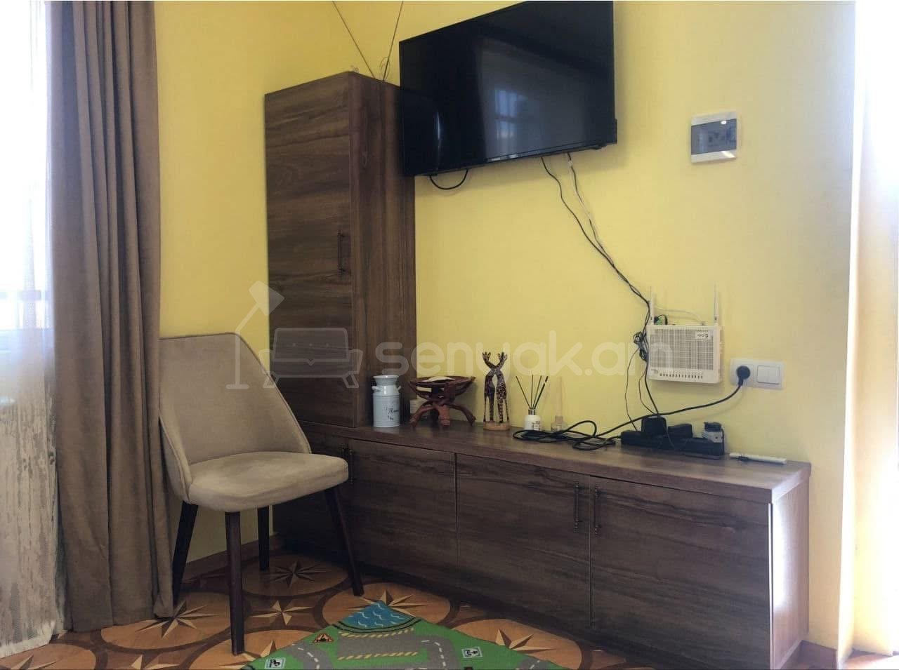 2 Սենյականոց Սեփական Տուն, 35քմ, Կապիտալ Վերանորոգված, Կահավորված