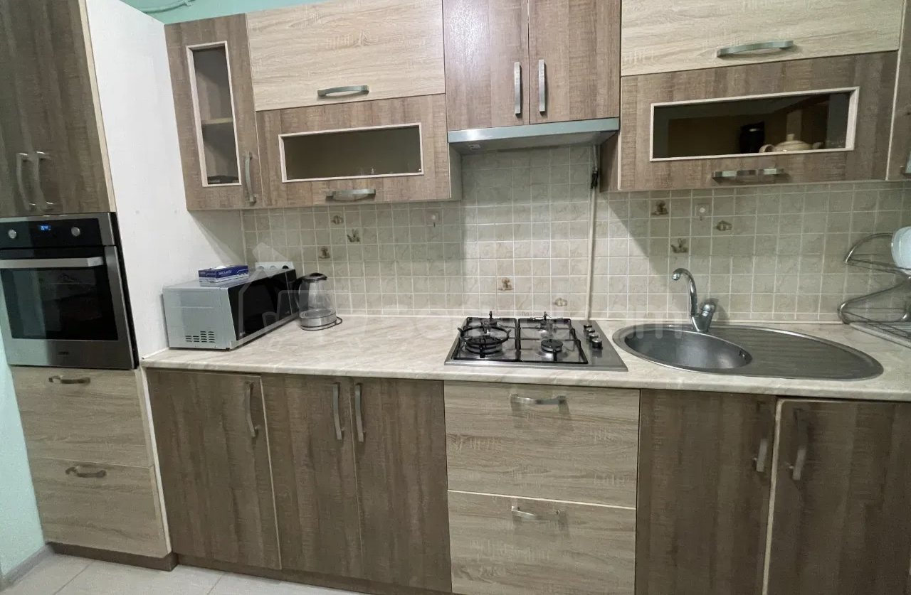 2 Սենյականոց Բնակարան Քարե Շենքում, 58քմ, 5/9 հարկ, Կապիտալ Վերանորոգված, Կահավորված, Արևկող