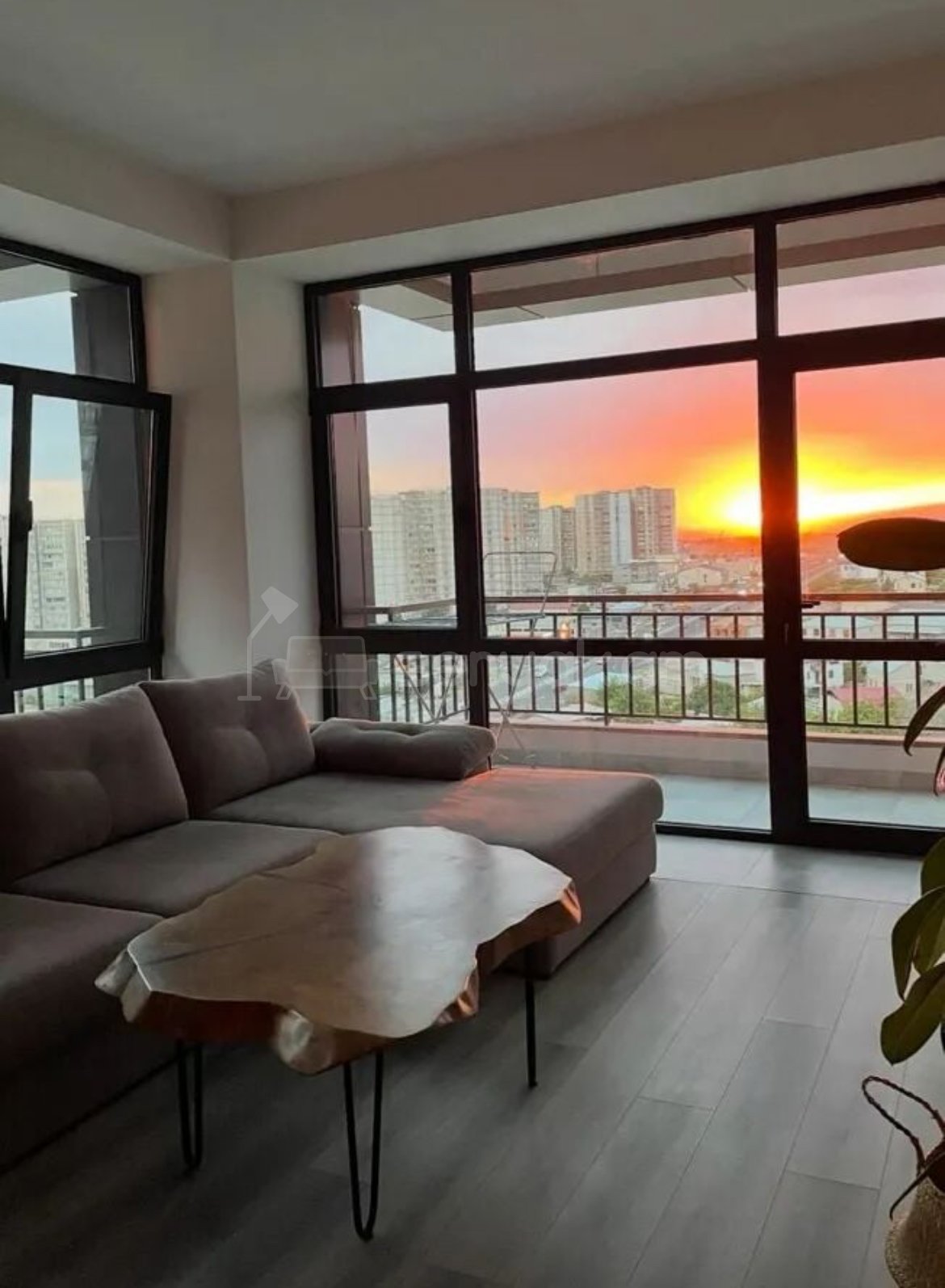 3 Սենյականոց Բնակարան Նորակառույցում, 90քմ, 12/16 հարկ, Կապիտալ Վերանորոգված