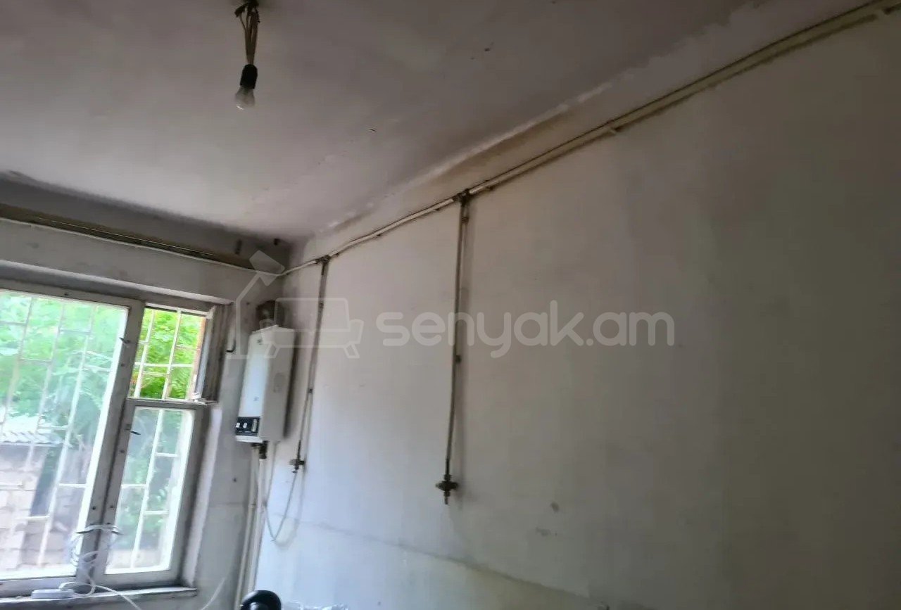 3 Սենյականոց Բնակարան, 74քմ, 1/9 հարկ, Պետական Վիճակում