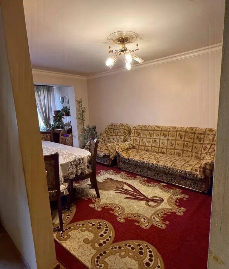 3 Սենյականոց Բնակարան, 65քմ, 1/5 հարկ, Կոսմետիկ Վերանորոգված